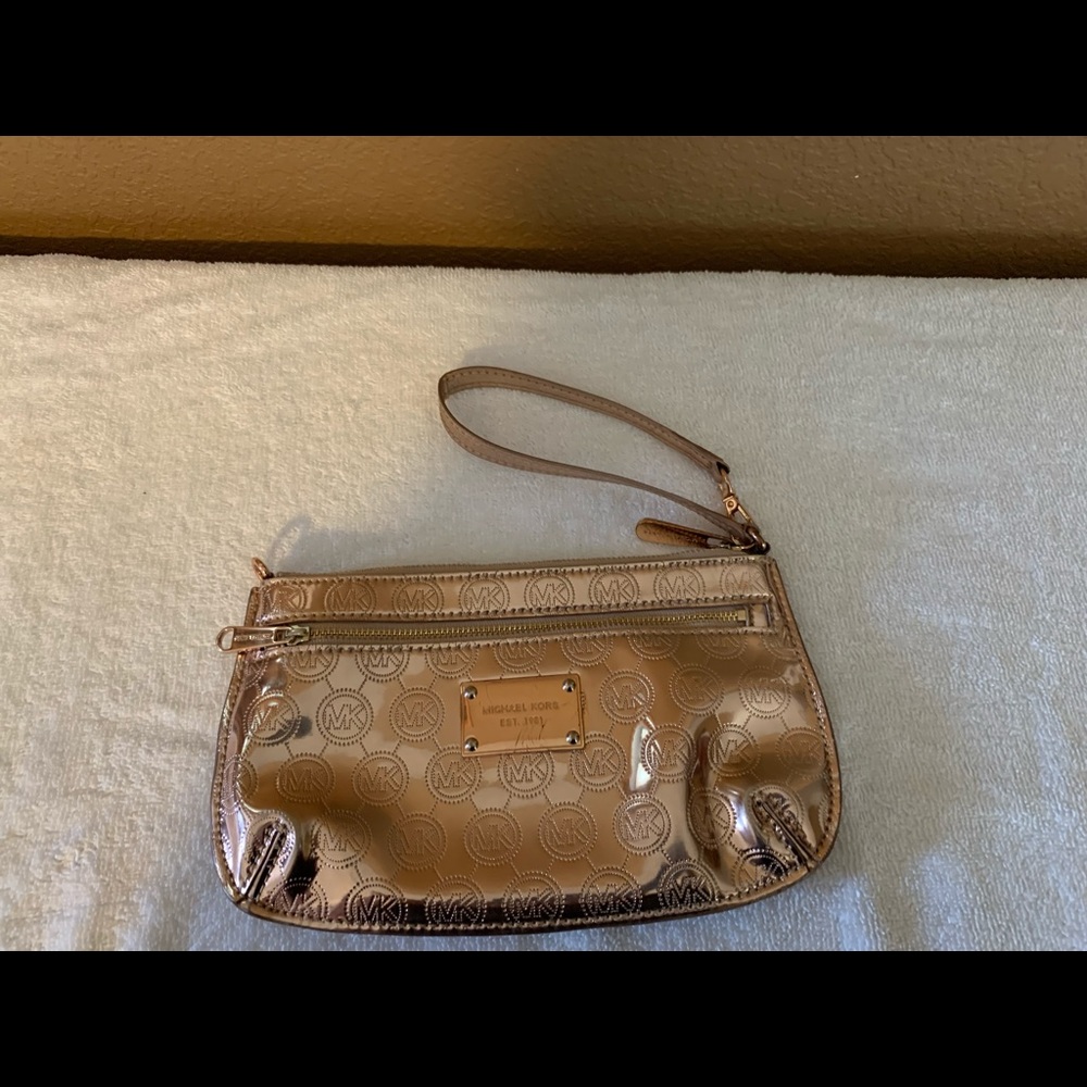 Michael Kors wristlet